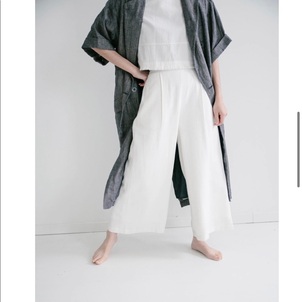 7115 by Szeki Wide-Leg Linen Trouser